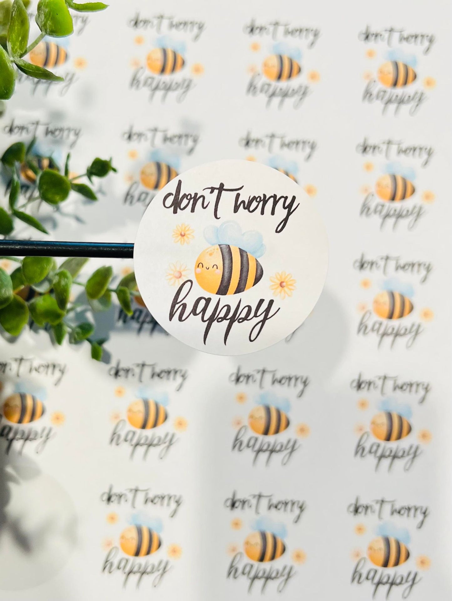 #152 Don't worry bee happy 2 inch circles