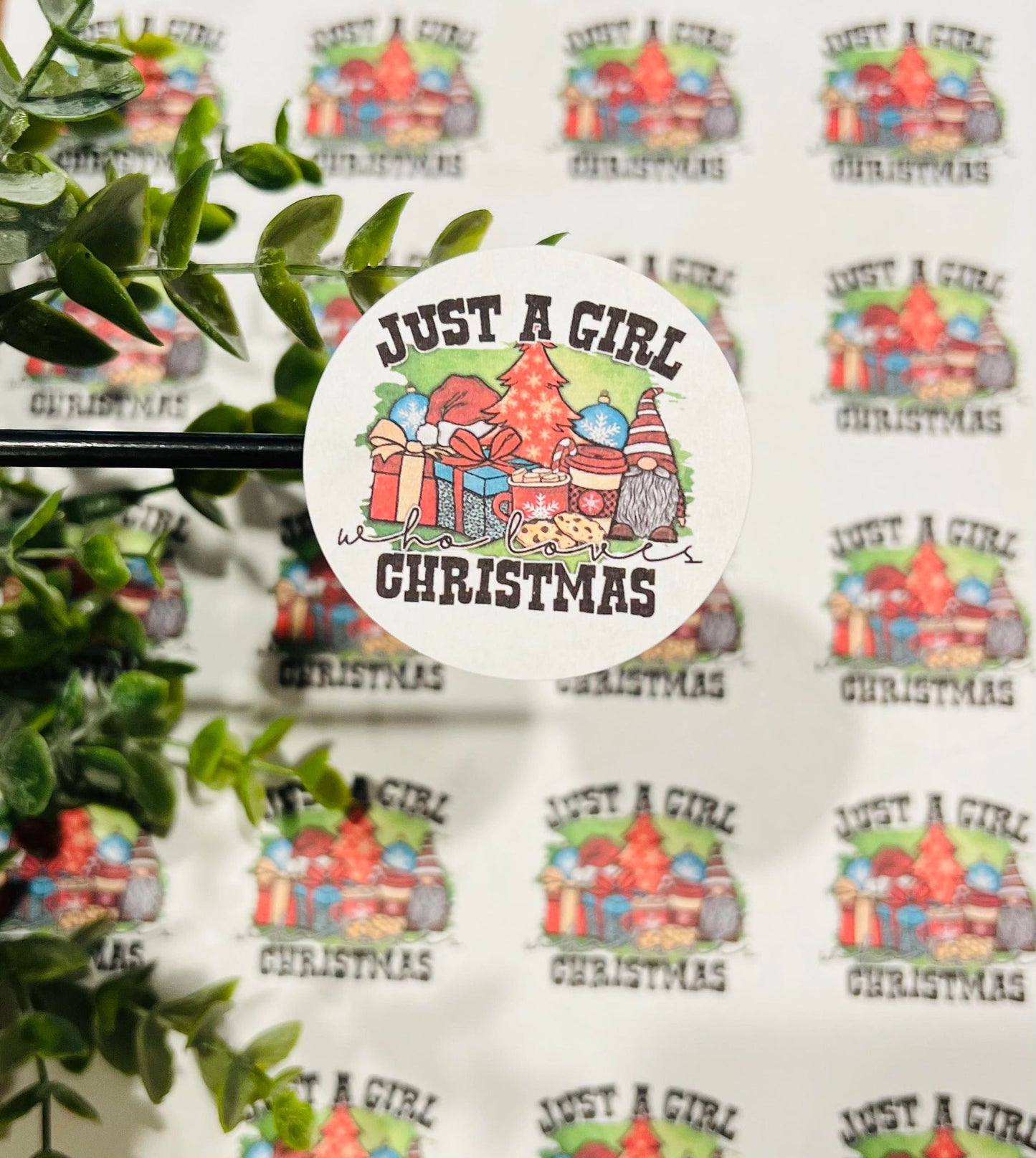 #278 Just a girl who loves her Christmas 2 inch circle